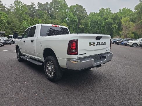 Used 2025 RAM 2500 Big Horn AWD/4WD image 8