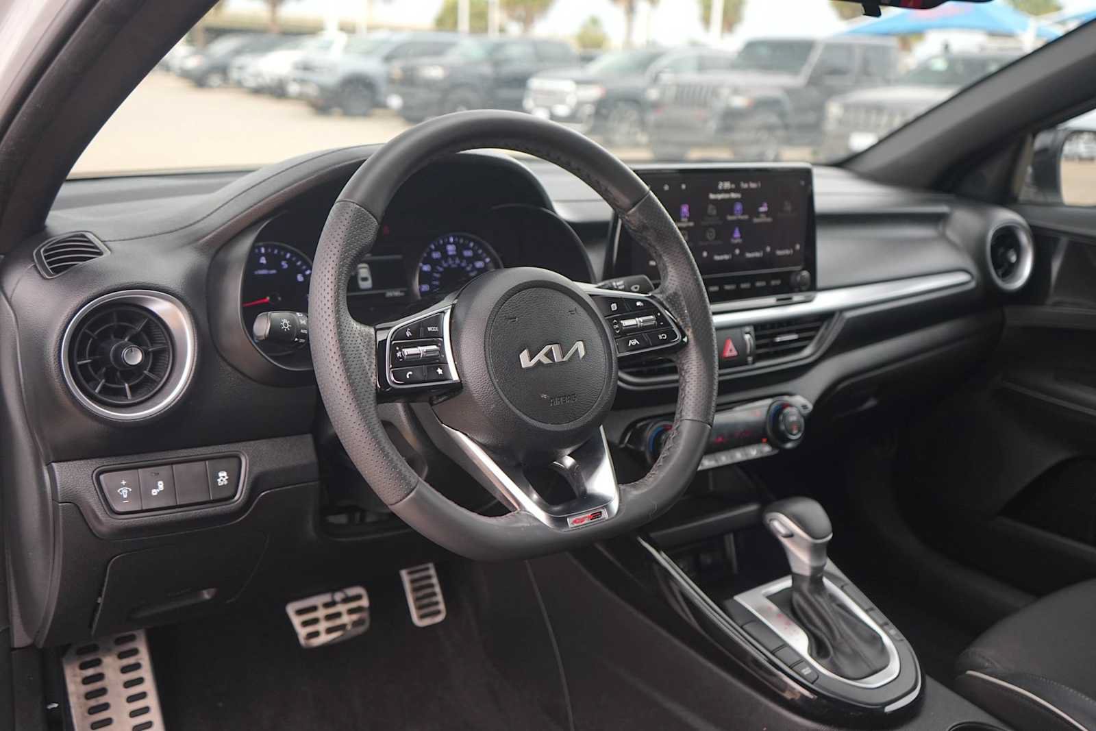 Used 2023 Kia Forte GT-Line FWD image 2