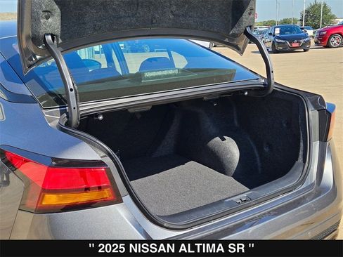New 2025 Nissan Altima 2.5 SR image 27