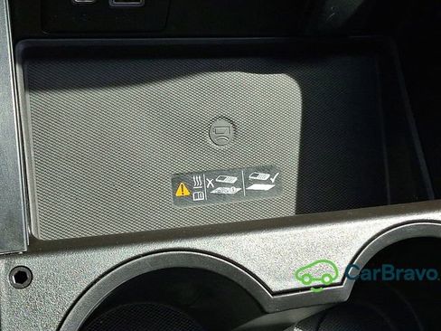 Used 2022 GMC Yukon Denali AWD/4WD image 25