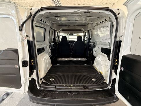 Used 2021 RAM ProMaster City Tradesman image 14