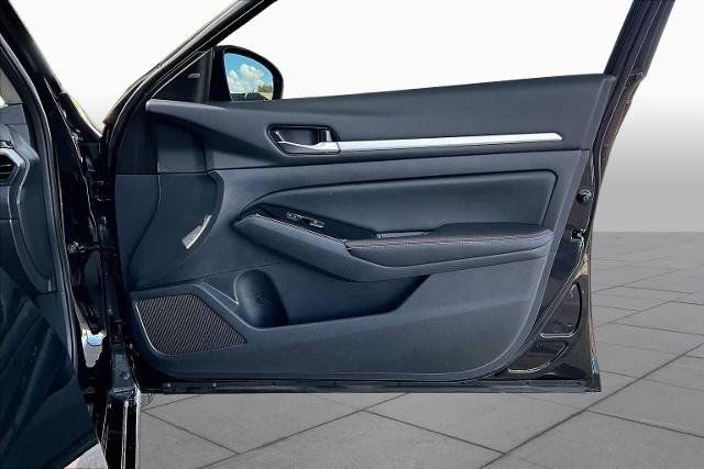 Certified 2025 Nissan Altima 2.5 SR w/ SR Premium Package FWD image 23