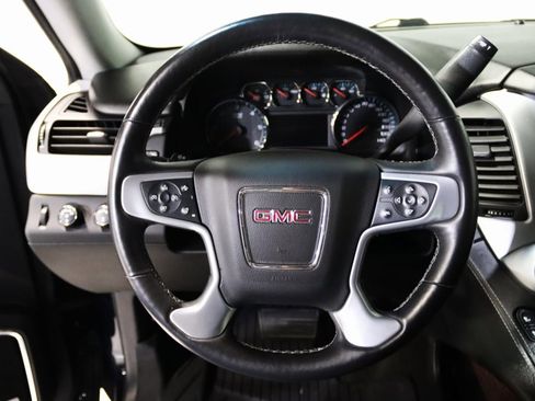 Used 2017 GMC Yukon SLT image 38