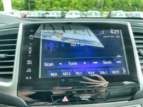 Used 2017 Honda Pilot EX-L image 14
