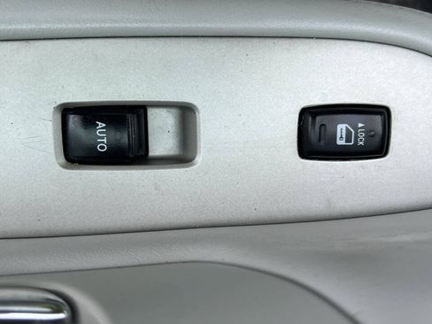 Used 2005 Lexus RX 330 AWD w/ Premium Plus Pkg image 17