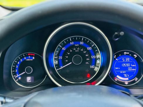 Used 2015 Honda Fit EX image 11