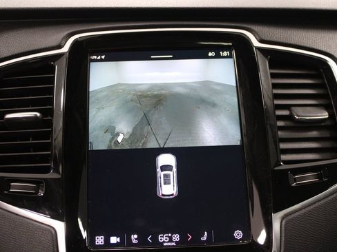 Used 2023 Volvo XC90 B5 Plus image 54