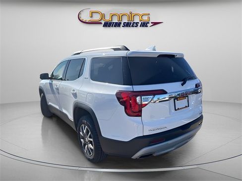 Used 2023 GMC Acadia SLT image 2