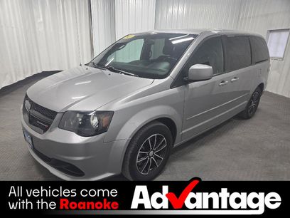 Used 2017 Dodge Grand Caravan SE