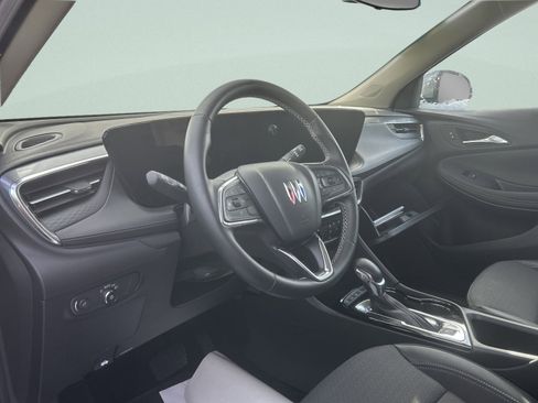 Used 2024 Buick Encore GX Preferred image 11