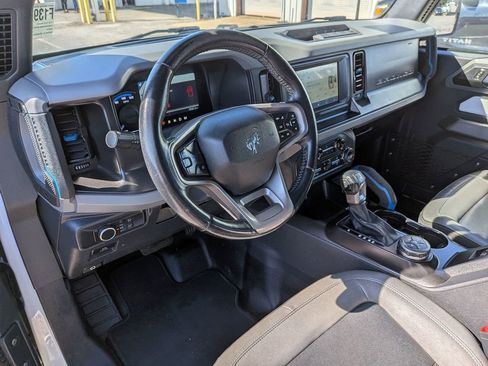 Used 2022 Ford Bronco Black Diamond image 13