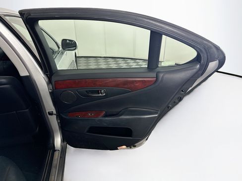 Used 2009 Lexus LS 460 RWD image 31