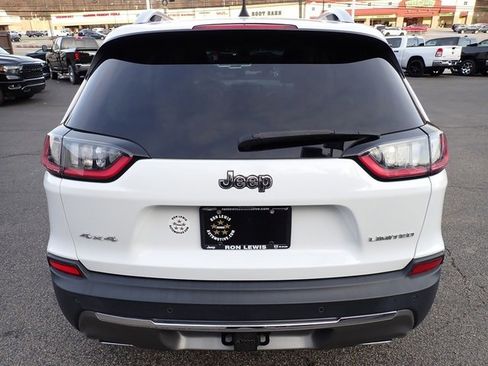 Certified 2019 Jeep Cherokee Limited w/ Trailer Tow Group image 4