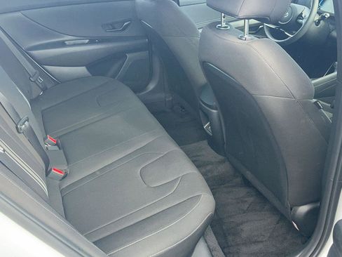 Certified 2025 Hyundai Elantra Sport image 30