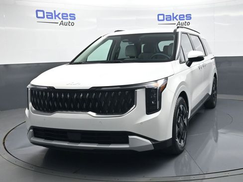 New 2026 Kia Carnival EX FWD image 4
