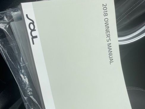 Used 2018 Kia Soul + image 21
