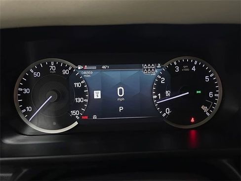 Used 2023 Land Rover Defender 130 SE AWD/4WD image 19