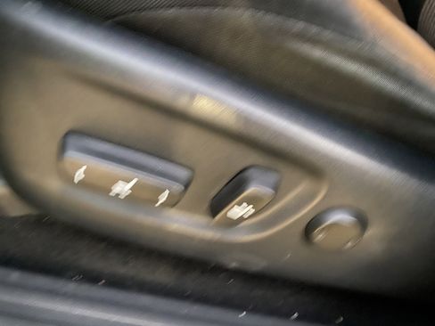 Used 2016 Toyota 4Runner SR5 image 14