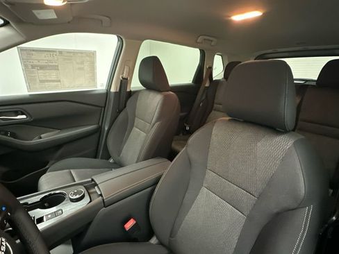 New 2026 Nissan Rogue SV AWD/4WD image 9
