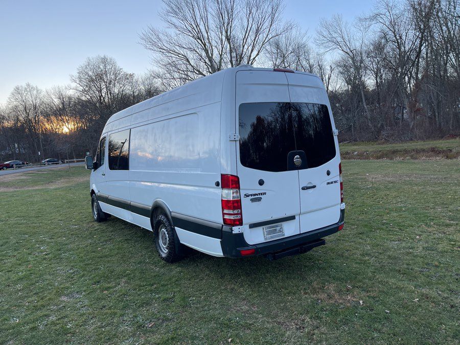 Used 2011 Freightliner Sprinter 2500 RWD image 34
