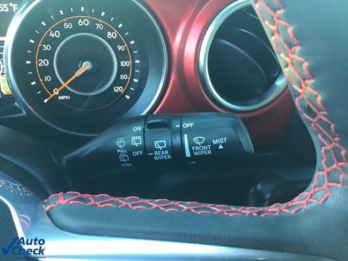 Used 2023 Jeep Wrangler Unlimited Rubicon image 33