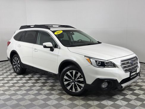 Used 2015 Subaru Outback 2.5i Limited image 2