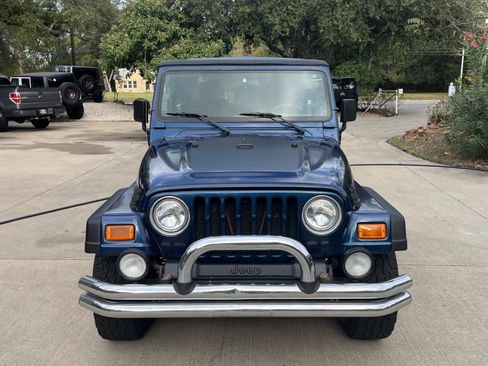 Used 2002 Jeep Wrangler Sport image 2