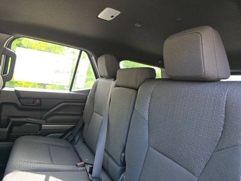 New 2026 Toyota 4Runner SR5 AWD/4WD image 22