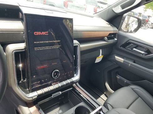 New 2026 GMC Yukon XL Denali AWD/4WD image 26