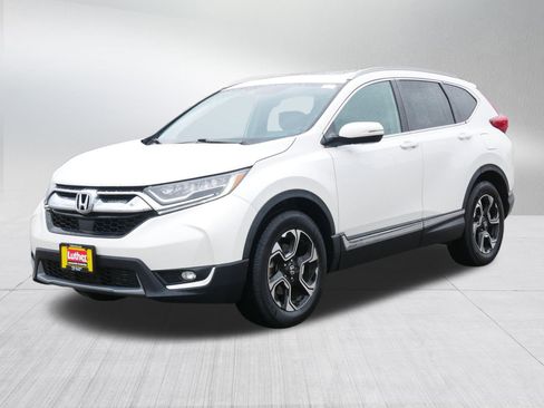 Used 2018 Honda CR-V Touring image 3