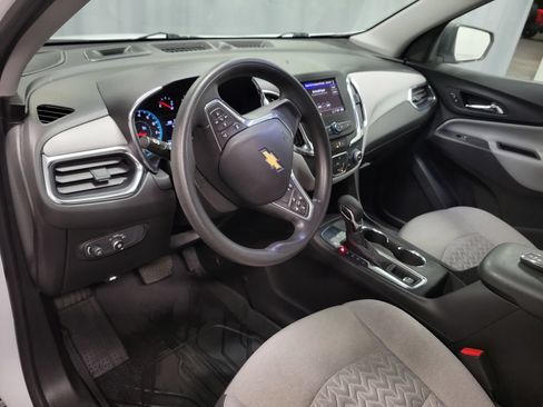 Used 2022 Chevrolet Equinox LS w/ LPO, Floor Liner Package FWD image 13