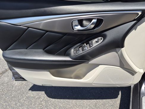 Used 2015 INFINITI Q50 Hybrid AWD w/ Navigation Package image 13