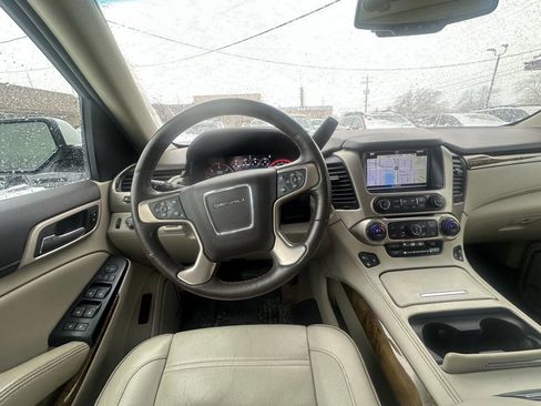 Used 2016 GMC Yukon XL Denali w/ Open Road Package image 18
