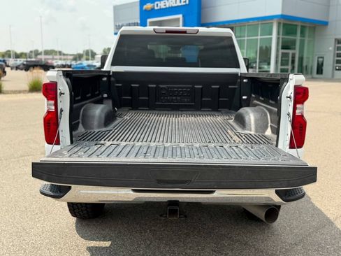 Used 2025 Chevrolet Silverado 2500 LT w/ Convenience Package AWD/4WD image 14