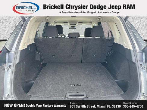 Used 2024 Nissan Rogue SV FWD image 12