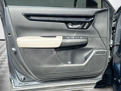 Used 2025 Honda CR-V EX-L image 21