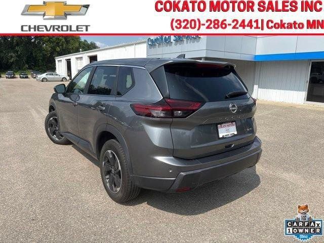 Used 2024 Nissan Rogue SV AWD/4WD image 5