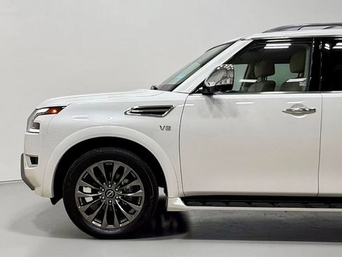 Used 2023 Nissan Armada SL RWD image 12