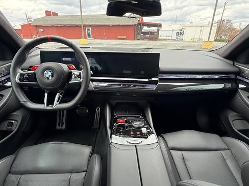 Used 2026 BMW M5 w/ Executive Package AWD/4WD image 26