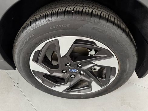 Certified 2025 Subaru Crosstrek 2.5i Limited w/ Popular Package #4A AWD/4WD image 10