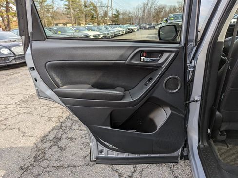 Used 2015 Subaru Forester 2.0XT Touring image 40