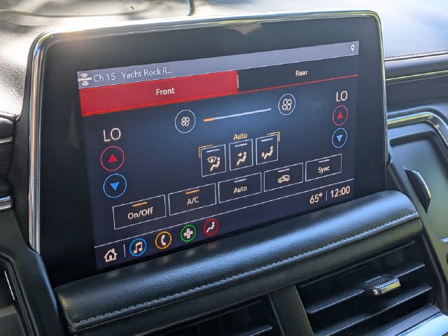 Used 2021 Chevrolet Suburban LT AWD/4WD image 24