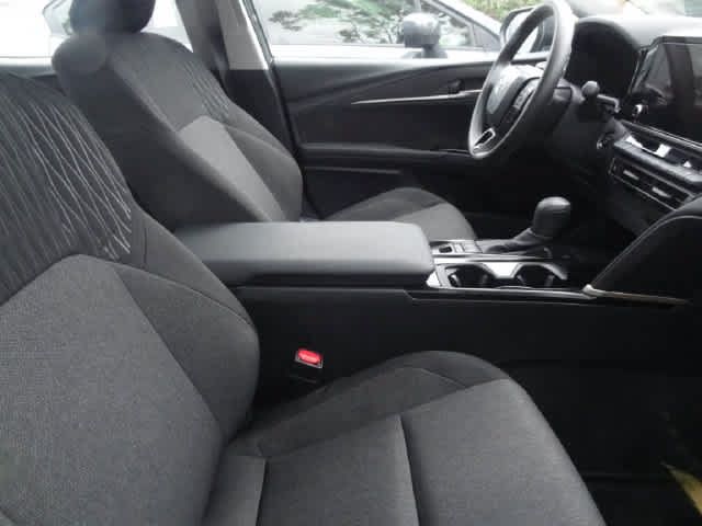Used 2026 Toyota Camry LE FWD image 10