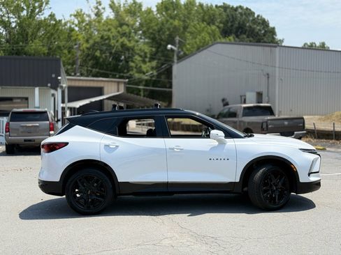 Used 2023 Chevrolet Blazer RS w/ Driver Confidence II Package FWD image 8