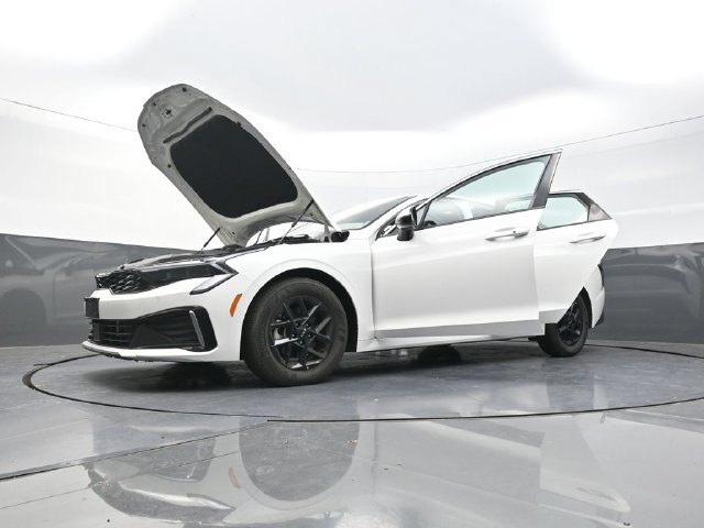 Used 2026 Kia K5 LXS FWD image 41