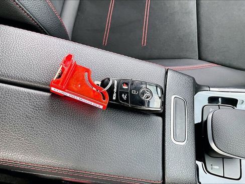 Used 2023 Mercedes-Benz GLA 35 AMG 4MATIC image 33