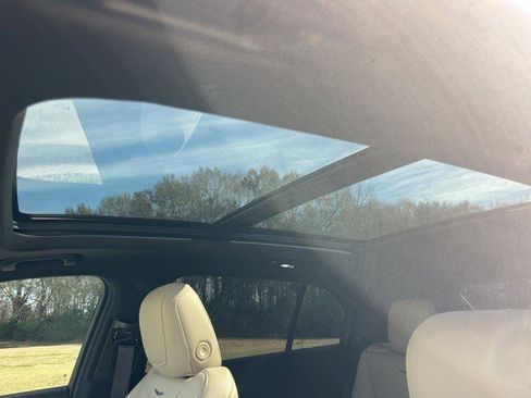 Certified 2024 Cadillac XT4 Premium Luxury image 29