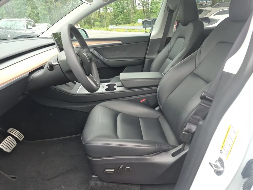 Used 2025 Tesla Model Y Performance AWD/4WD image 7