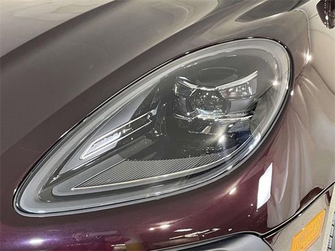 New 2026 Porsche Macan image 11