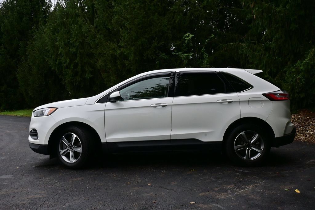 Used 2024 Ford Edge SEL w/ Convenience Package AWD/4WD image 3